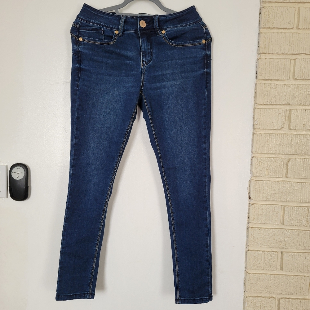 Seven 7 Jean's Booty-shaper skinny legging size 4